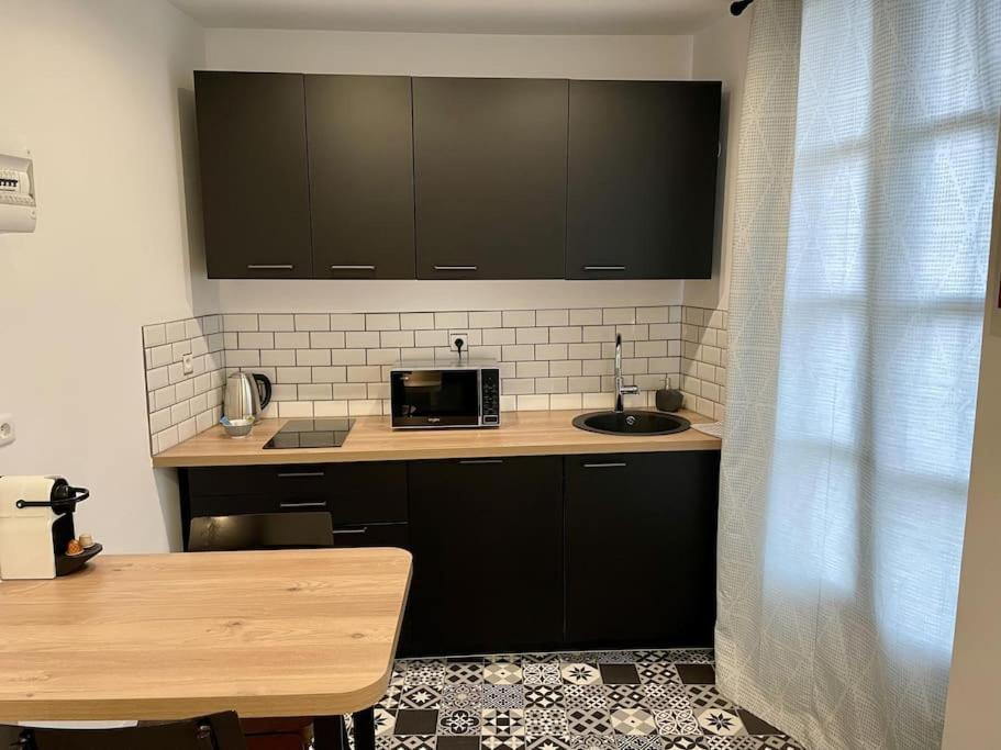 Le Moulin 3 - Appartement Tout Confort Centre Ville - Beziers - Wifi - Tv Connecte ภายนอก รูปภาพ